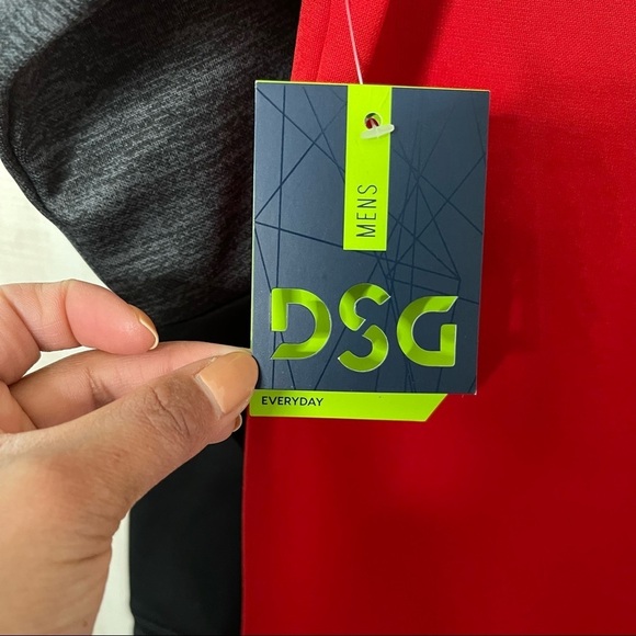 NWT DSG Men’s Everyday Performance Fleece 1/2 Zip Hoodie Pullover Red Size S - Picture 8 of 10